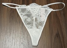 Size Large V-String Victoria's Secret White New With Tags