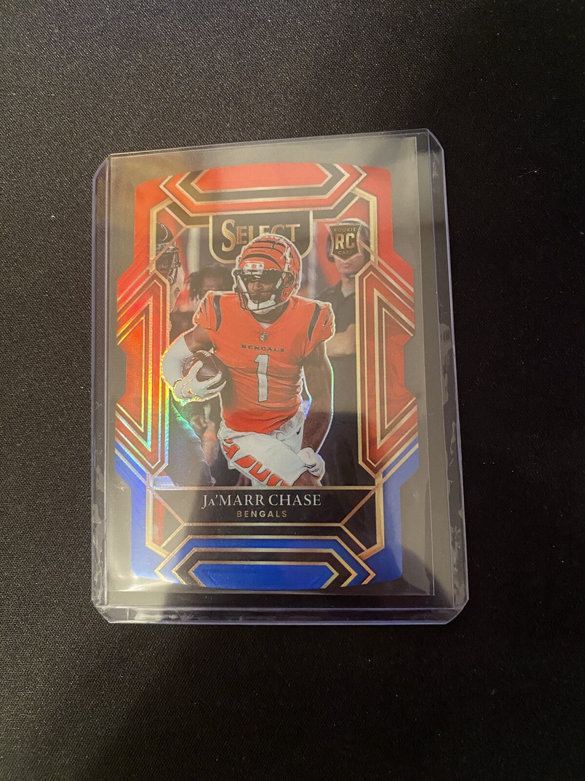 2021 Panini Select - Club Level Red & Blue Prizm Die-Cut #247 Ja'Marr Chase (RC)