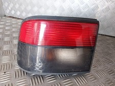 Feu arrière Renault R21