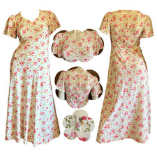 Genuine 1960's Pink Ditsy Flower Dress w/ Flowy Flutter Sleeves