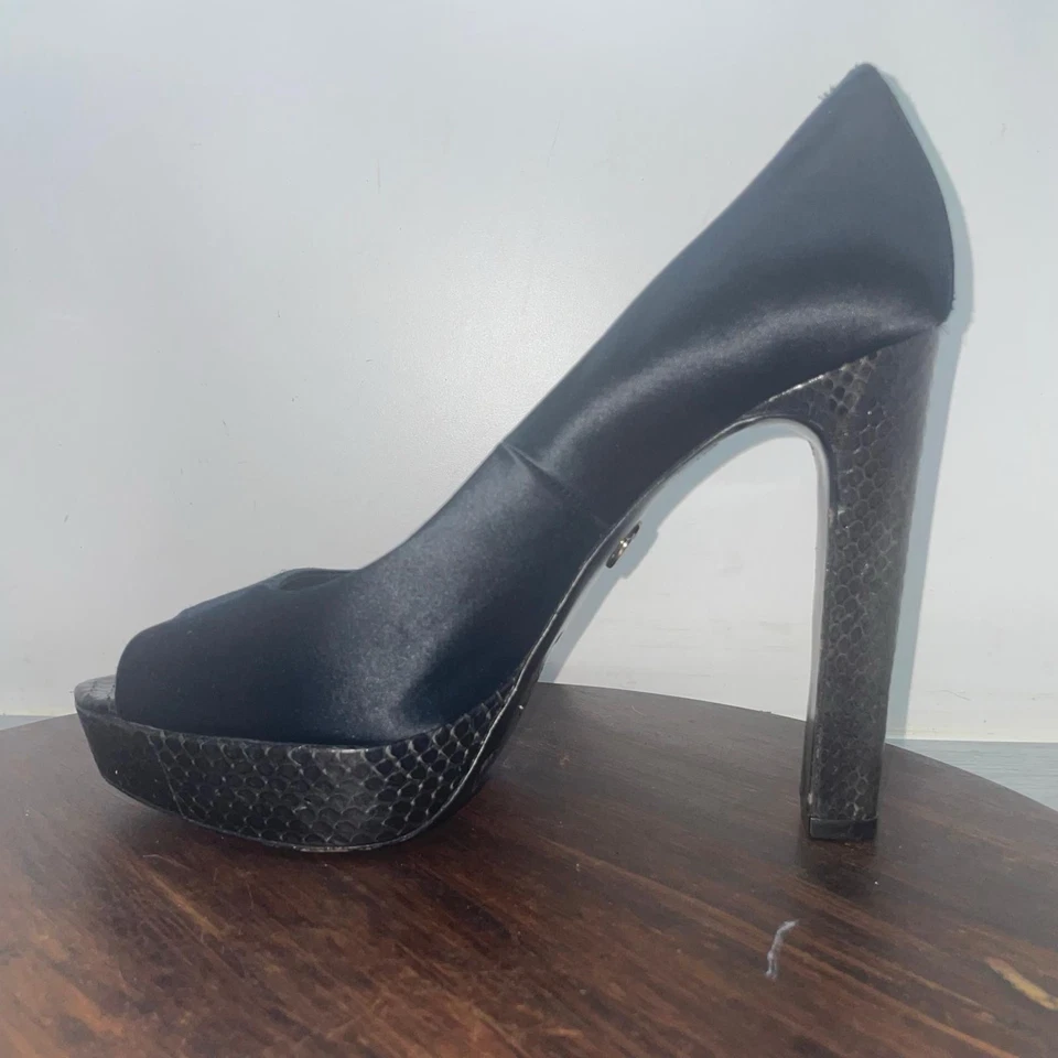 Zapatos de salón de satén Tory Burch piel de serpiente plataforma tacones peep toes para mujer talla 8 negros Foto 2 de 4