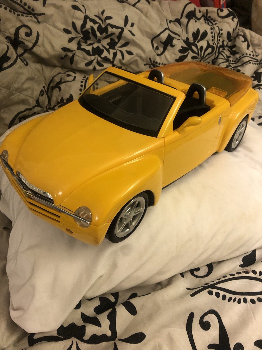 Mattel Cali Girl 2004 Barbie Yellow Chevy SSR Car wt cd player and