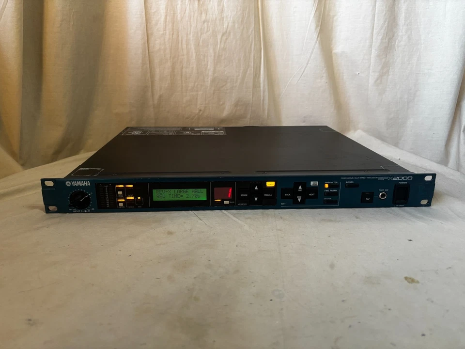 Yamaha SPX2000 24-Bit/96kHz Digital Multi-Effect Processor with REV-X Reverb - Image 2 of 4