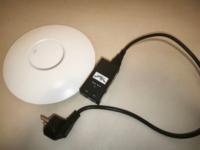 Ubiquiti UniFi AP SWX-UAP Access Point