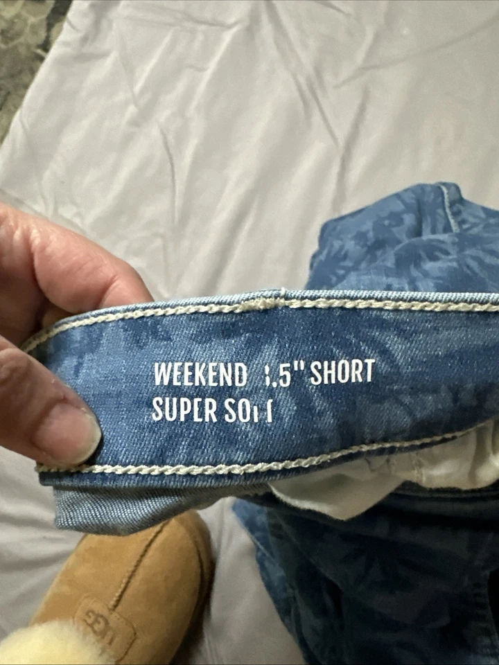 Pantalones cortos de mezclilla Torrid para mujer talla 3 con cordón Foto 3 de 4