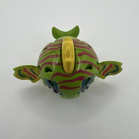 Spinmaster Zoobles Spring To Life sea habit Seagonia green fish Toy Figure Sega