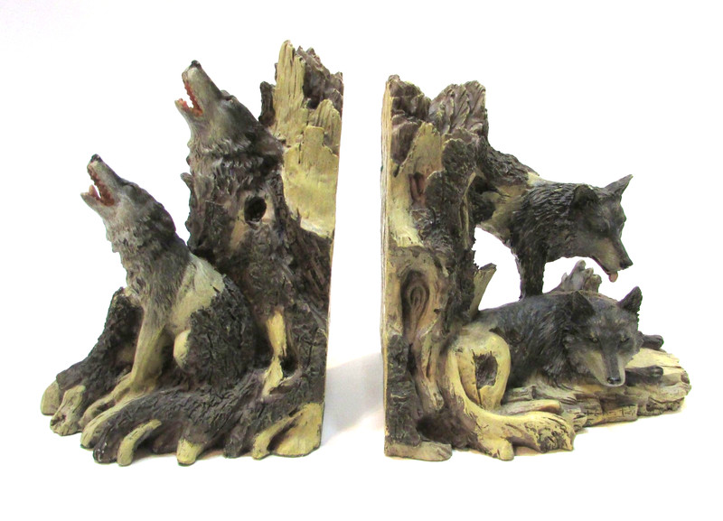 Vintage 1990s Detailed Wolf Pack Family Den Two Bookend Matched 3+ lbs Resin Set