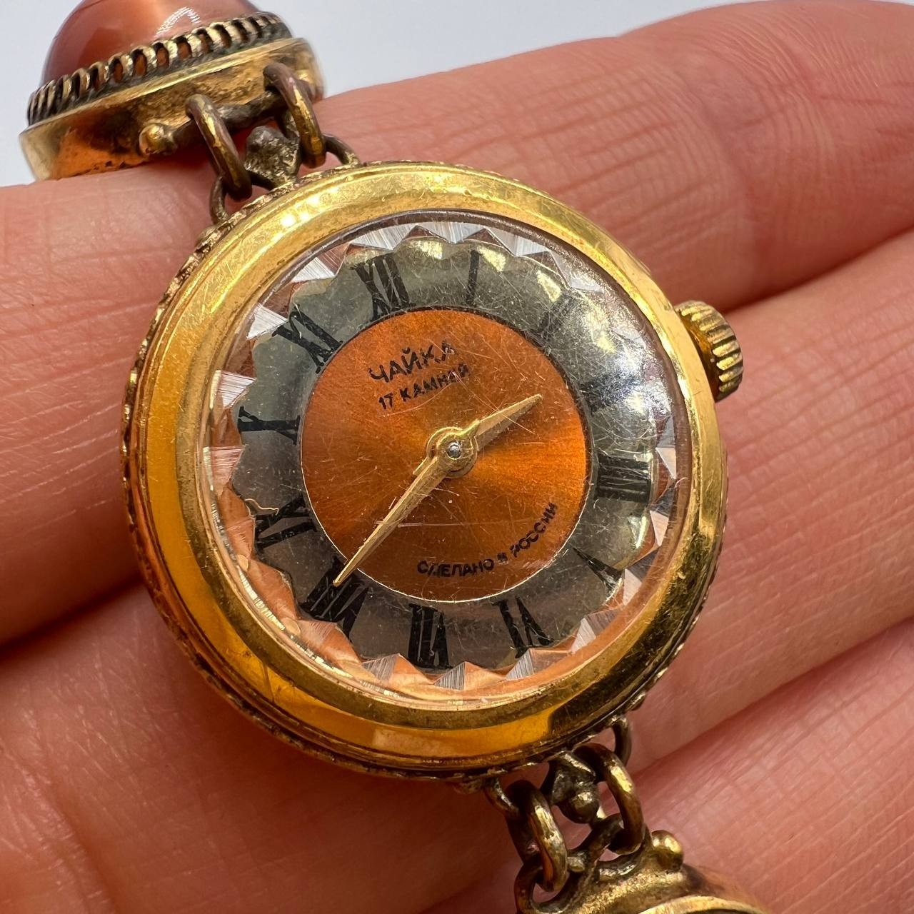 Vintage USSR Chaika Women’s Gold Plated Wrist Watch Cat’s Eye Stones Working 33g