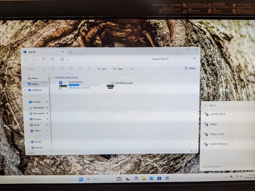 Acer Z5761 All-In-One I5-2310 2.9GHz 16GB RAM 250SSD WIFI Cam Touchscreen Win11 - Afbeelding 11 van 12