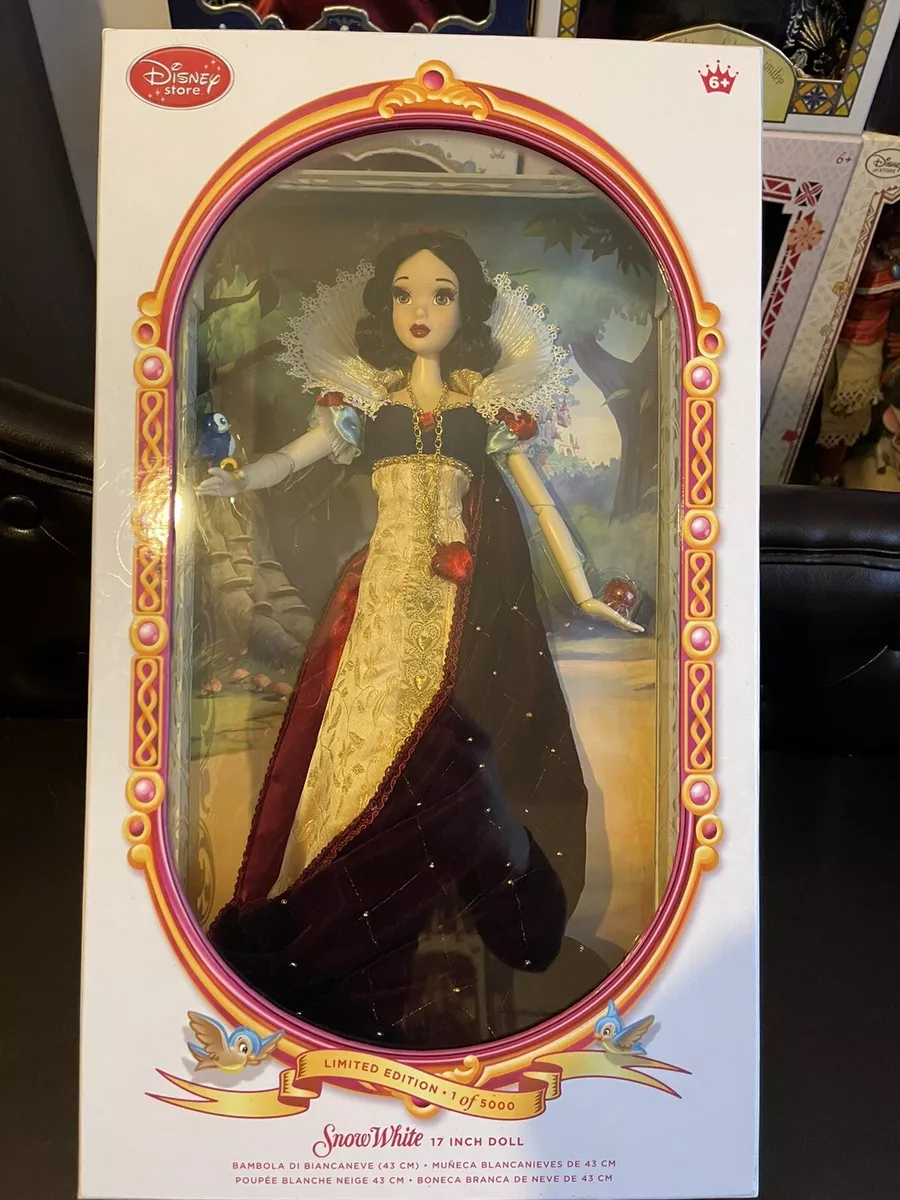 Doll Poupée animator Blanche Neige Snow White disney store