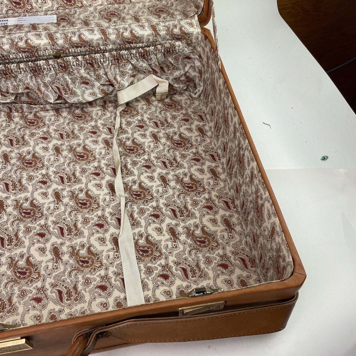 Vintage Hartmann Luggage Brass Fitting Brown Leather 26