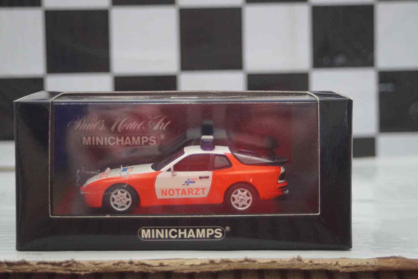 Minichamps Porsche 944 S2 1995 NOTARZT, 400 062290 ,1:43