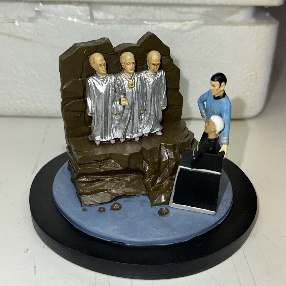 2 Star Trek Hawthorne Village Sculptures Figurines Menagerie & Man