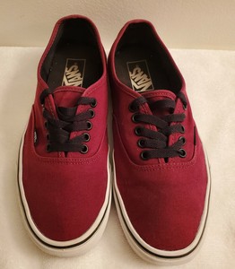 womens van tennis shoes