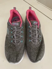 Skechers Women 8 Shoes Memory Foam Slip On Athletic Walking Sneakers Gray Pink