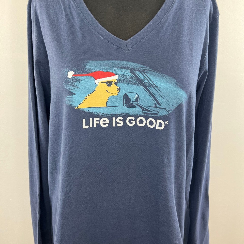 LIFE IS GOOD Women's Cruisin' Holidays Long Sleeve Crusher Vee VNeck