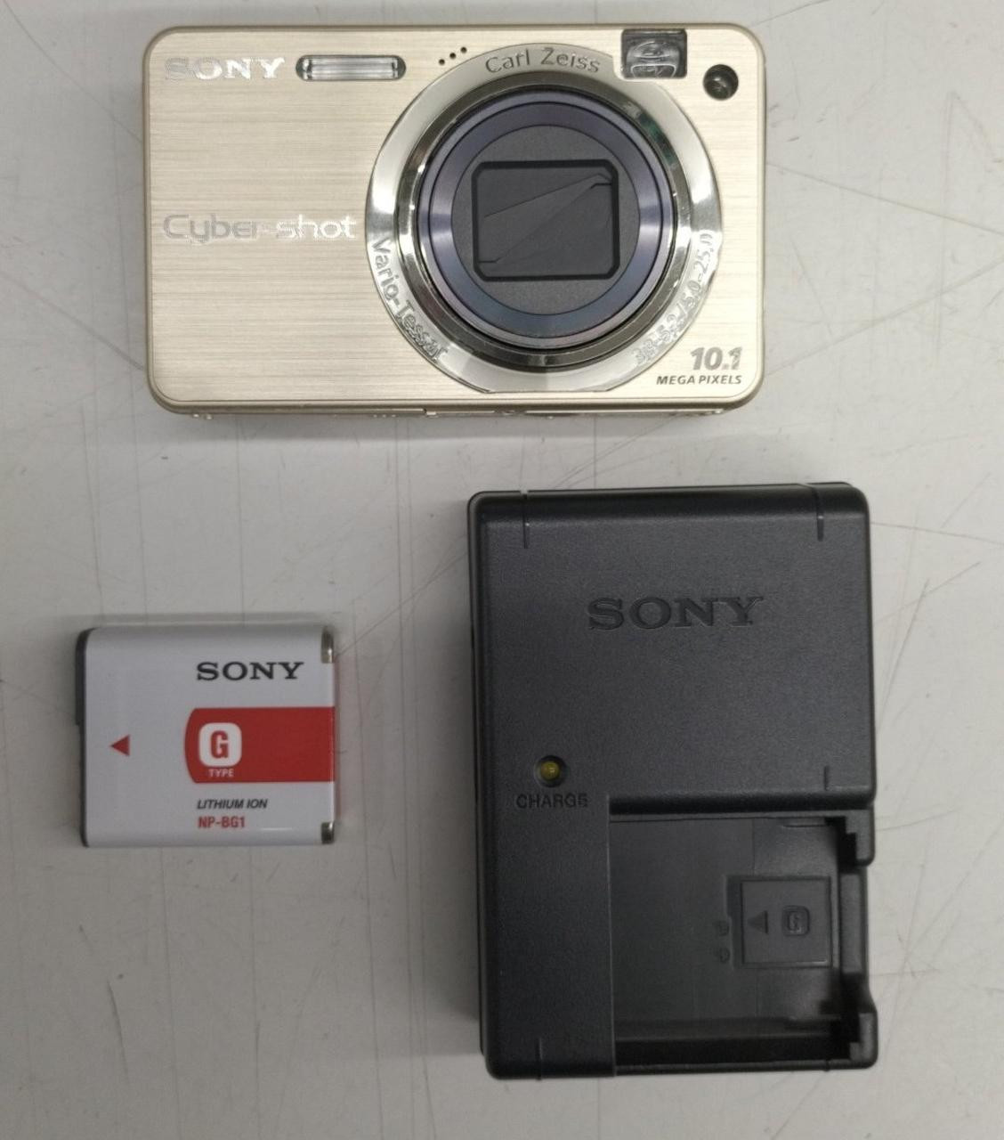 Digital Camera Model No.  DSC W170 (Garbage in Lens) SONY
