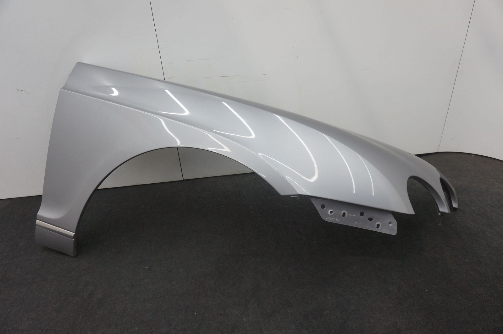 Right Fender Wing Panel 3W5821022 Bentley Continental Flying Spur 2006-12 *Note