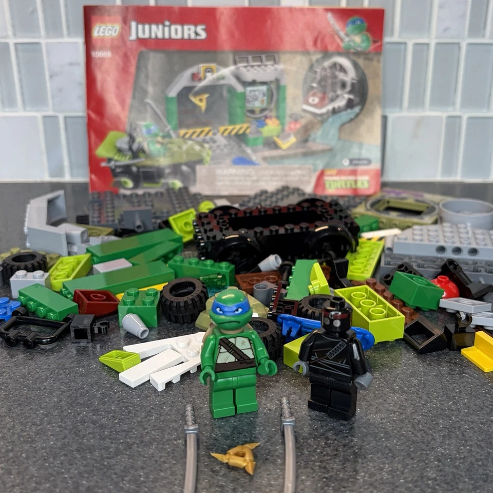 LEGO 10669 Guarida de Tortugas Teenage Mutant Ninja Turtles 2014 Retirado con TNT053 Mini Foto 2 de 4
