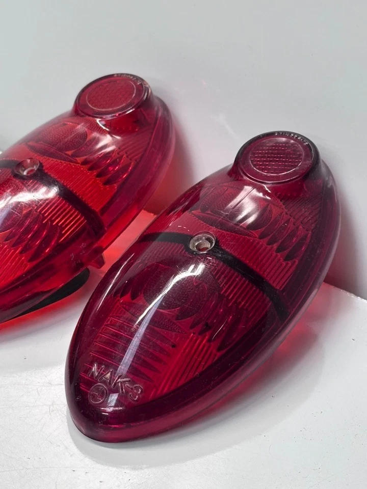 Par de lentes Metropolitan 1955 1956 luces traseras originales ¡Envío rápido! Foto 3 de 4