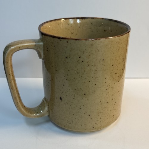 Vintage 1970s TRAIN ENGINE Mug Japan Speckled Stoneware Embossed NEW CONDITION! - Picture 4 of 4
