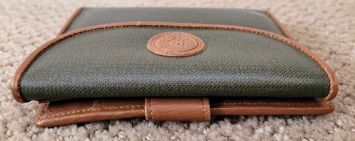 AUTH CHRISTIAN DIOR VINTAGE LEATHER COMPACT WALLET PREOWNED AUTH CHRISTIAN DIOR VINTAGE LEATHER COMPACT WALLET PREOWNED