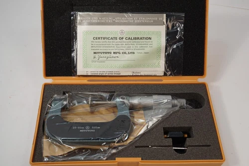 New Mitutoyo Japan 25-50mm  .01mm Grad Disc & Flange Micrometer 123-102