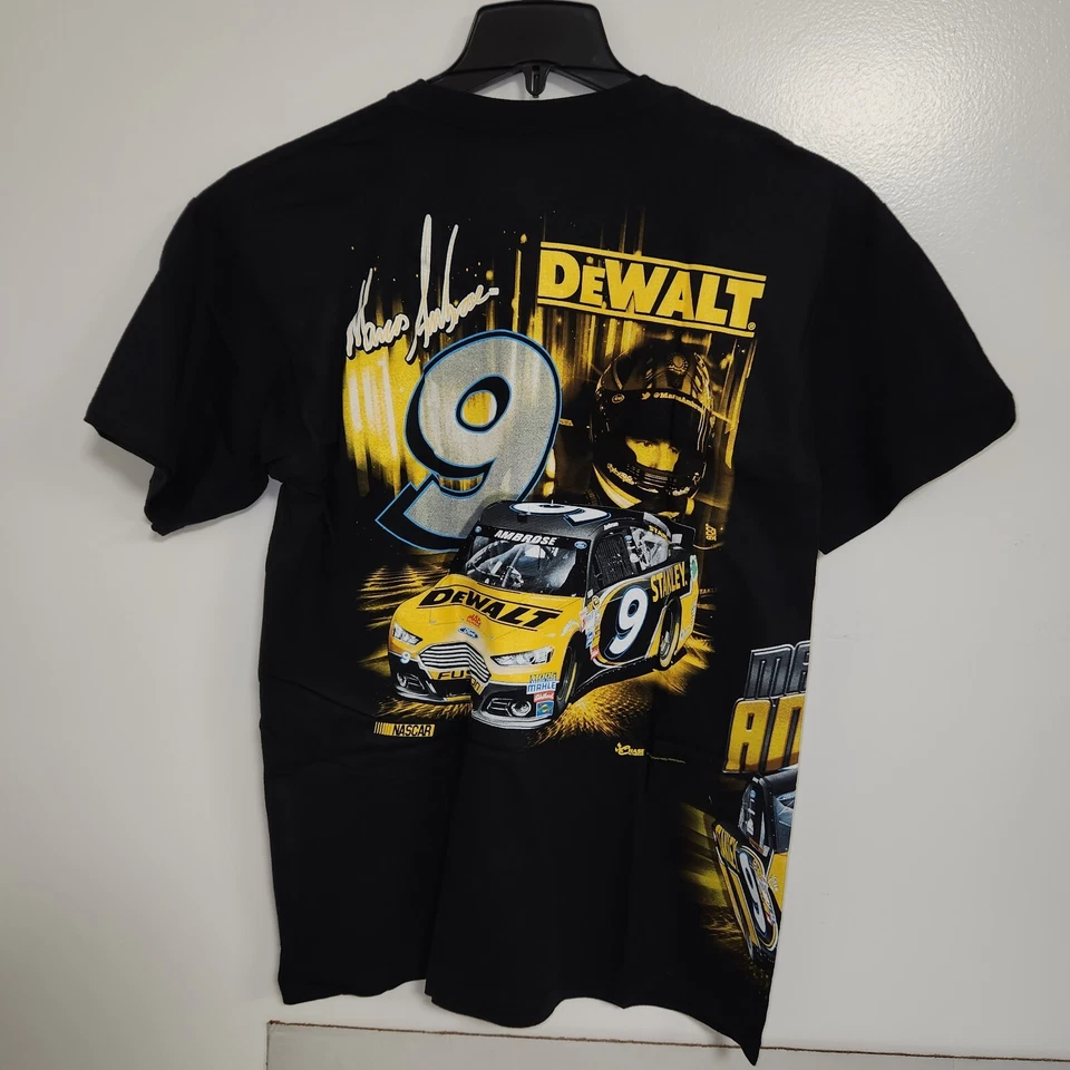 Camisa para hombre Marcos Ambrose #9 negra camber, talla grande Foto 3 de 4
