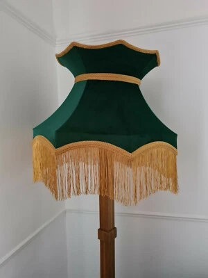 Large handmade green velvet lampshade crown shape for a standard lamp or ceiling - Image 1 of 4