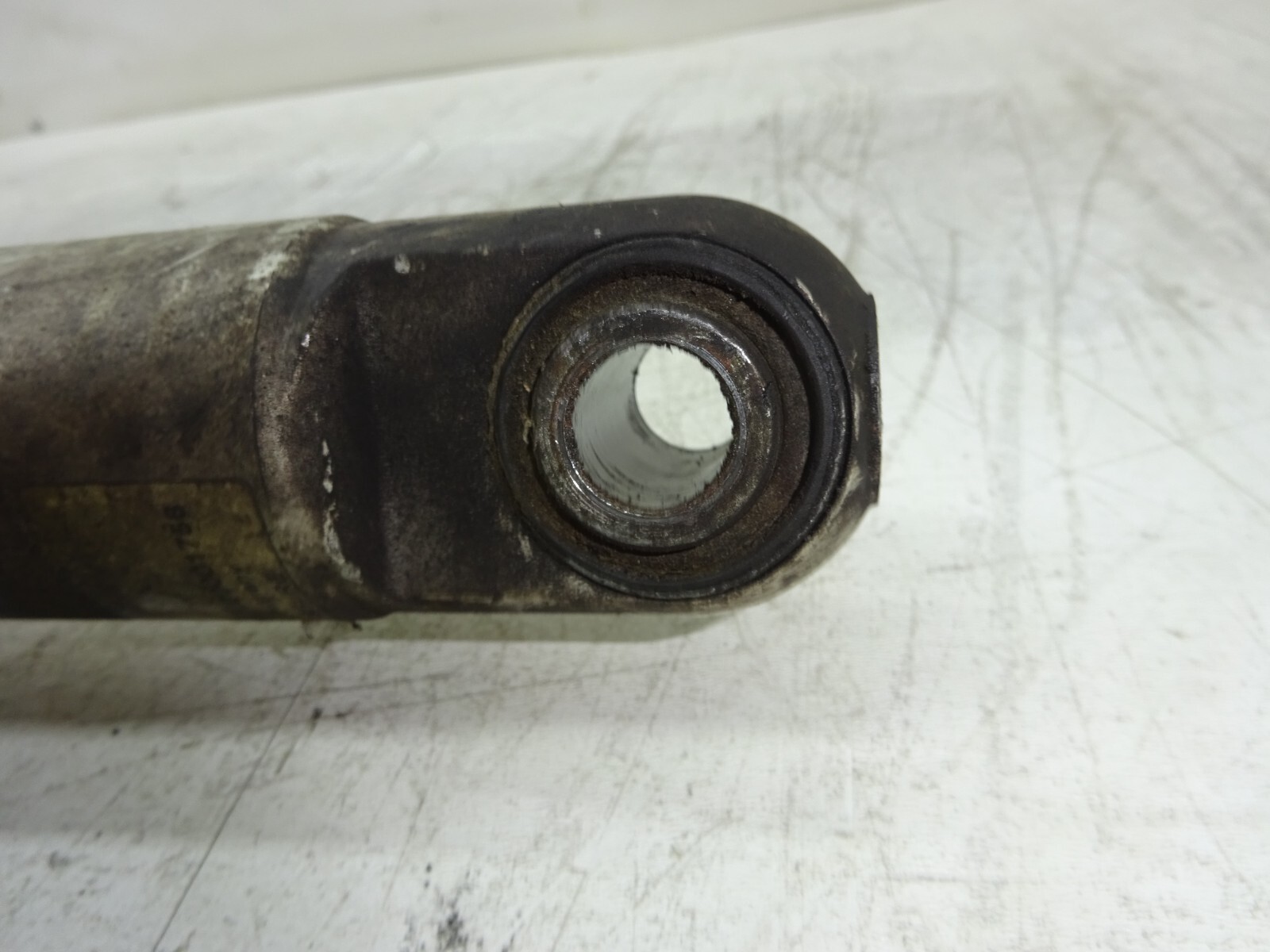 04-08 Maserati Quattroporte M139 Rear Left Shock Absorber Strut OEM DE2209206