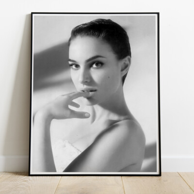 Natalie Portman King Size Poster - 30''x24'' (#754)