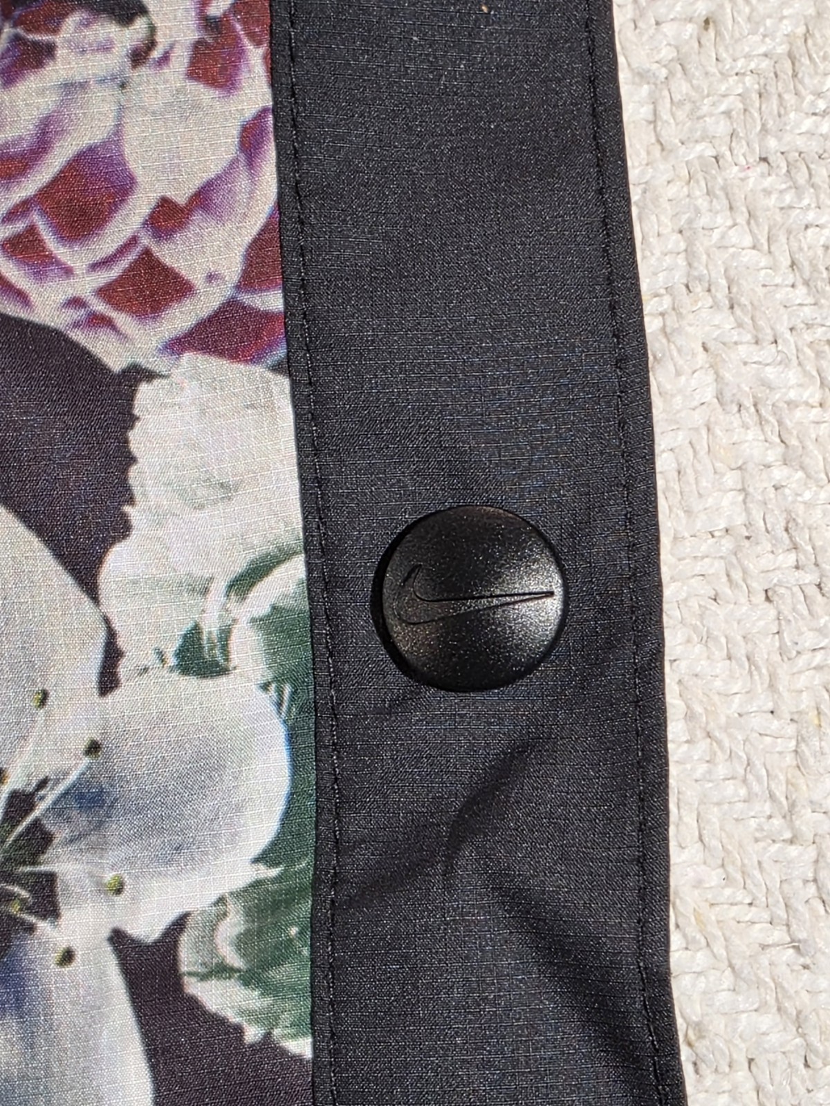 Rare Nike Women's Sportswear Floral Windbreaker Pants 3X Flowers thumbnail 13