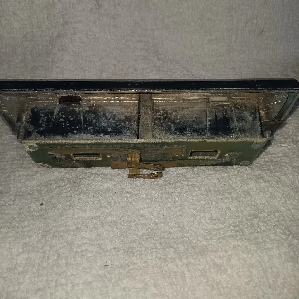 Conjunto de iluminación de puerta Cadillac Deville 1971-1976 lado del pasajero 966 4985 Foto 3 de 4