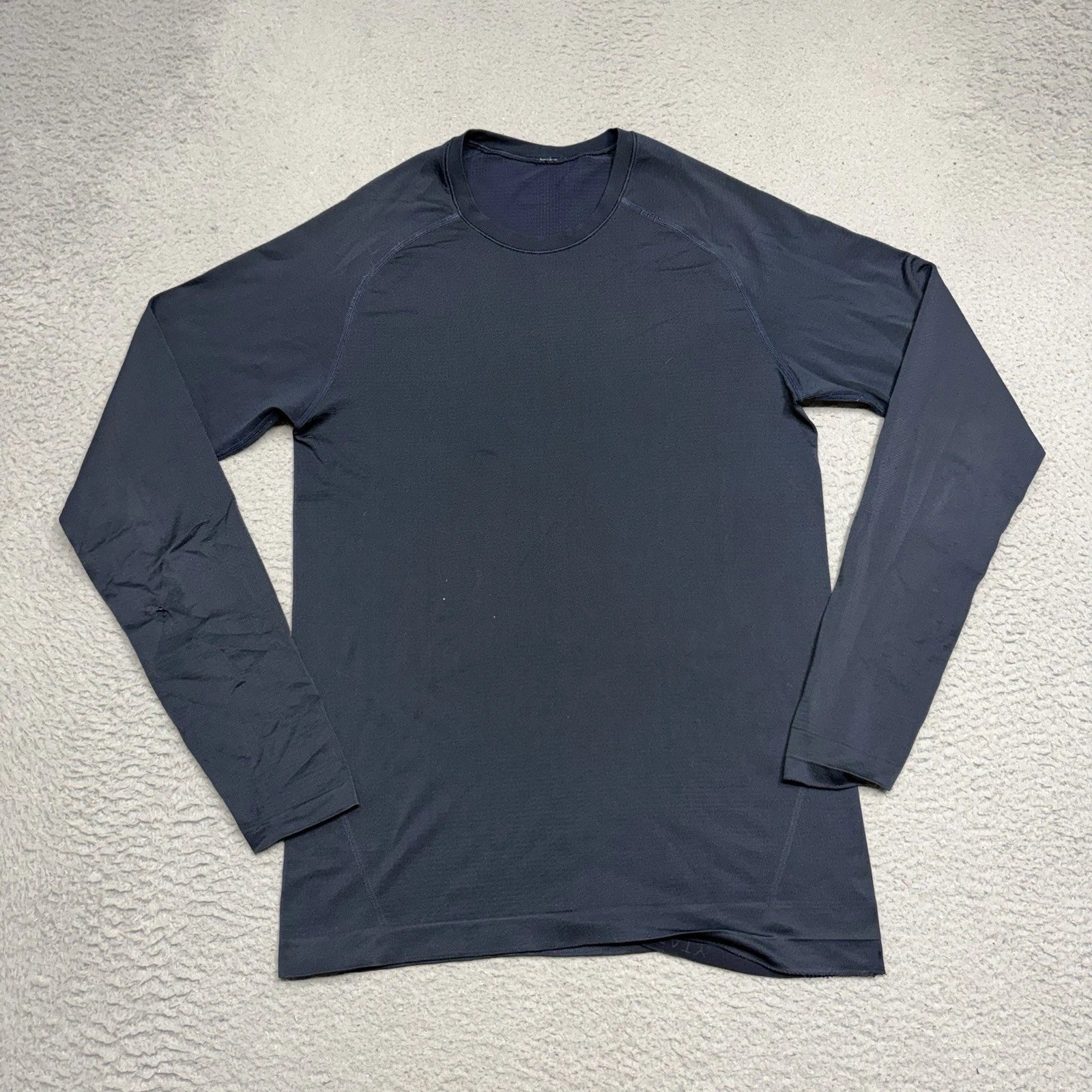 Lululemon Metal Vent Tech Shirt Pullover Men XS Navy Blue Long Sleeve Crew Neck