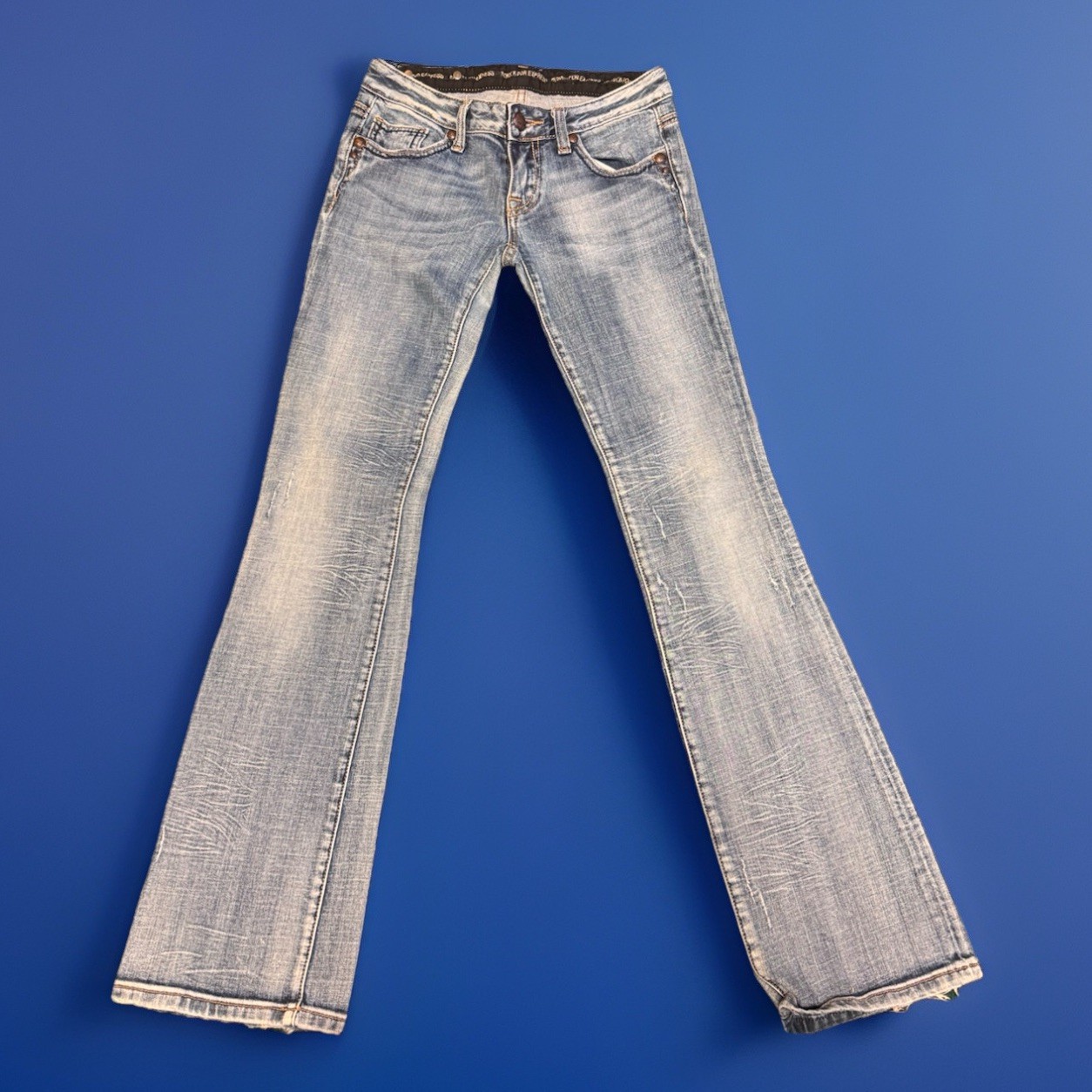 Size 0 R Distressed