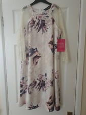 Lace Sleeve Shift Dress Little Mistress. Size 10