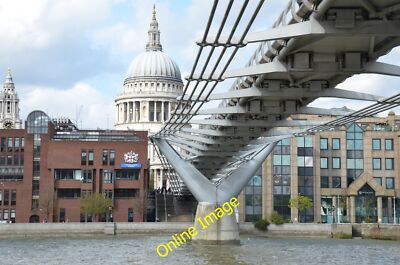 Foto 12x8 Millennium Bridge London unter der Brücke hindurch, mit St Paul c2012