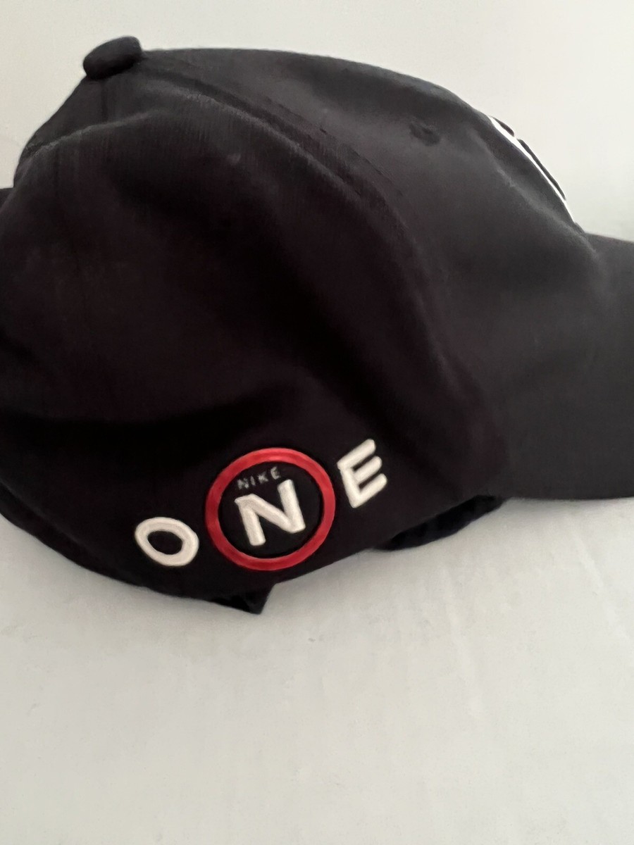 Nike Tiger Woods Collection Golf Hat Cap Black One Flex Fit
