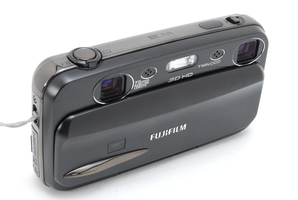 [Neuwertig] Fujifilm FinePix Real 3D W3 10.0MP Digitalkamera schwarz mit Box ... - Bild 4 von 4