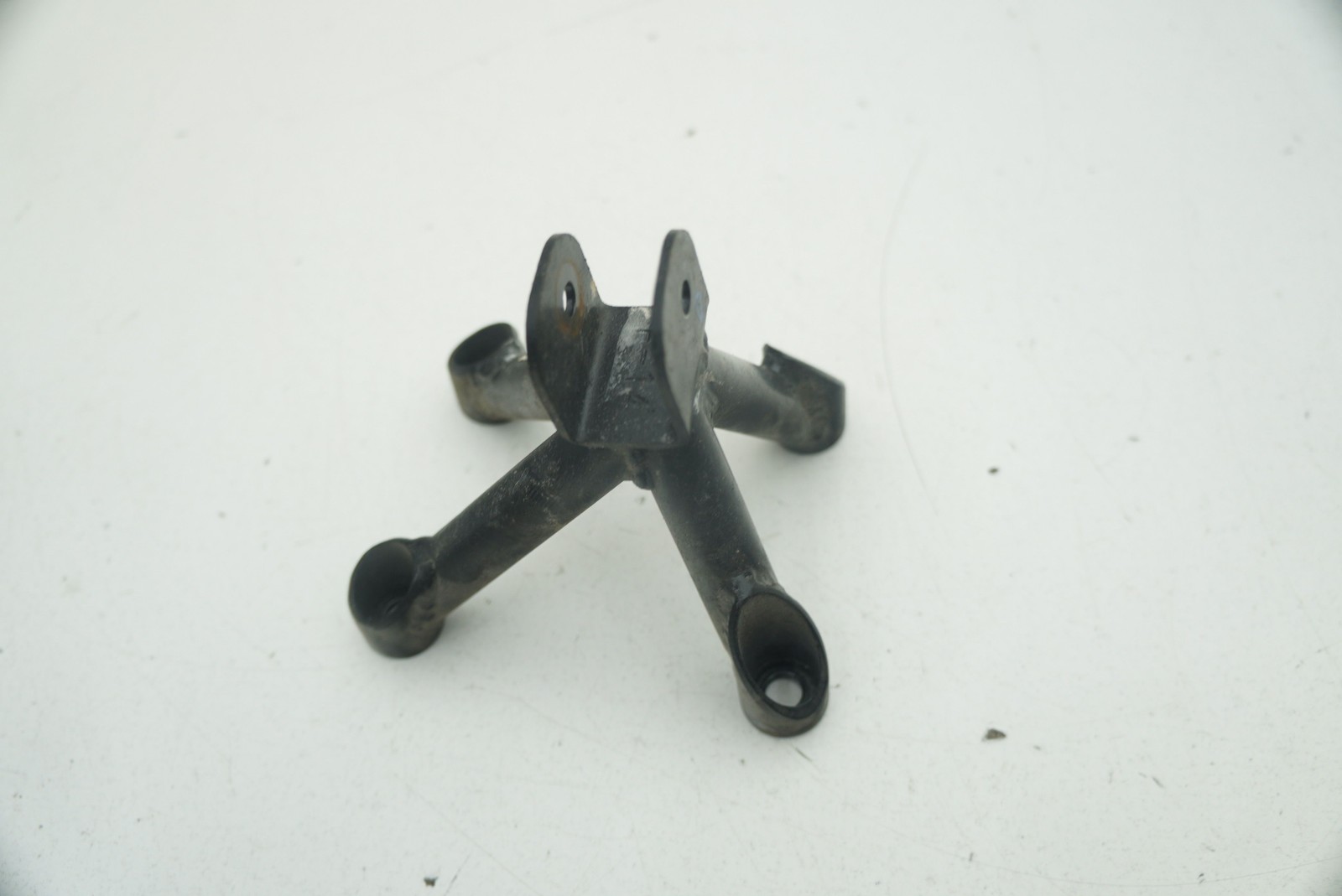 Front Right Trellis Mount Support Bracket 86137600 Ferrari 458 Challenge 2015