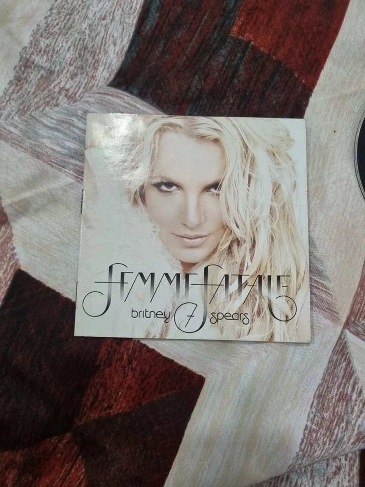 Britney Spears Femme Fatale INDIA IMPORT CD SLIPCASE 2011 SONY MUSIC - Image 3 of 4