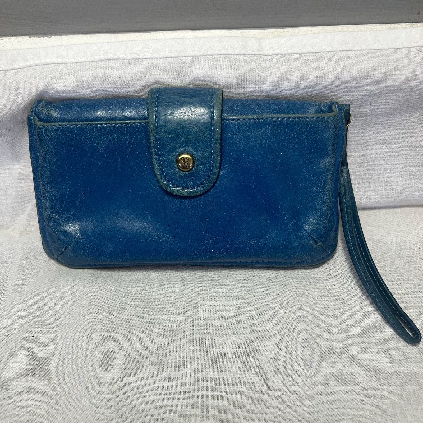 HOBO International Marshal Rio Vintage Blue Leather Wristlet Wallet Distressed