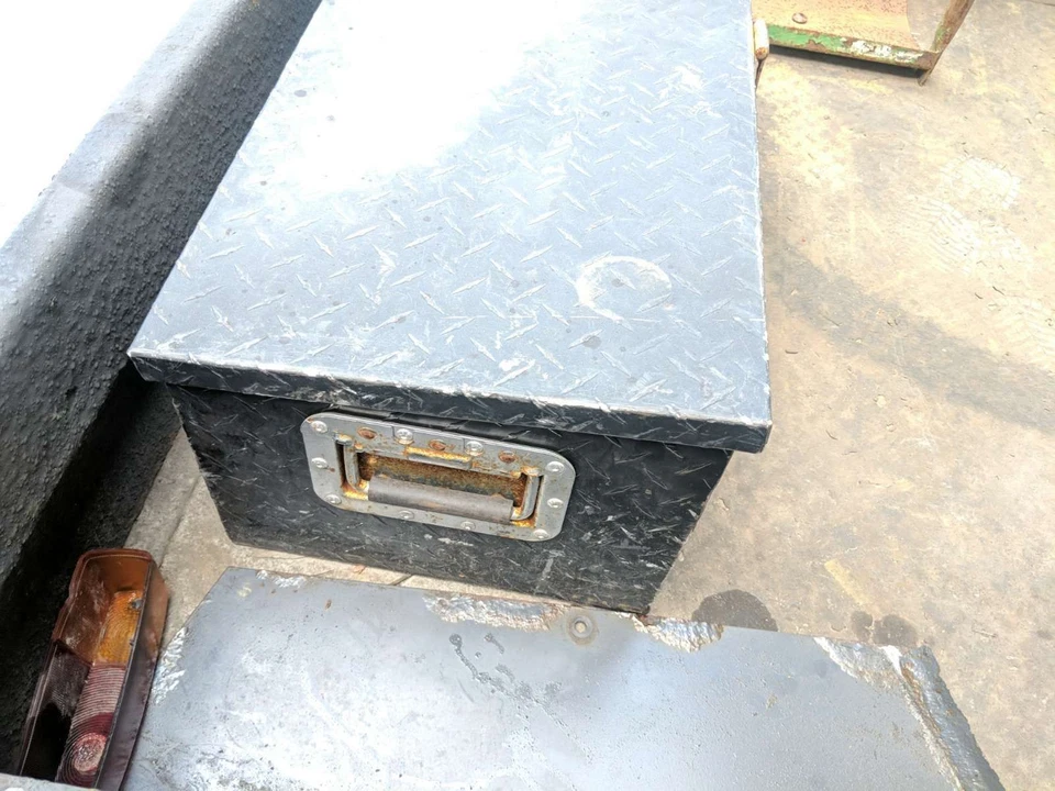 12 Kubota RTV 1100 porta-malas basculantes caminhão cama caixa - Imagem 3 de 4