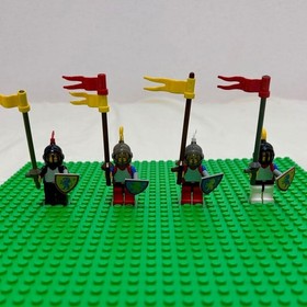 LEGO 6080 King's Castle Lion Knights 1984 Vintage without Box  USED