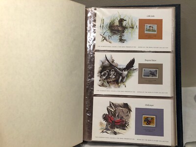 Vintage BIRDS OF THE WORLD STAMP COLLECTION International Council
