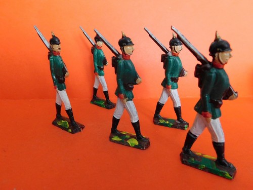Schneider / Prussian Army Nice Set of 5 Soldiers on Parade - Picture 6 of 9