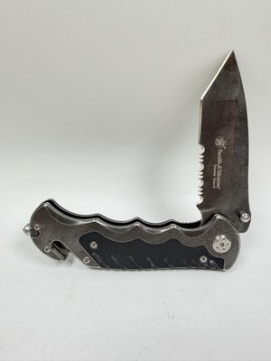 Smith & Wesson Folding Pocket Knife Border Guard Rescue Black Wash Tanto Clip