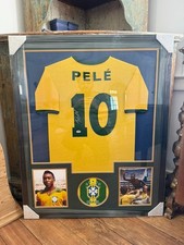 Pelé Rookie Cards Checklist Gallery and Autograph Memorabilia Guide 47