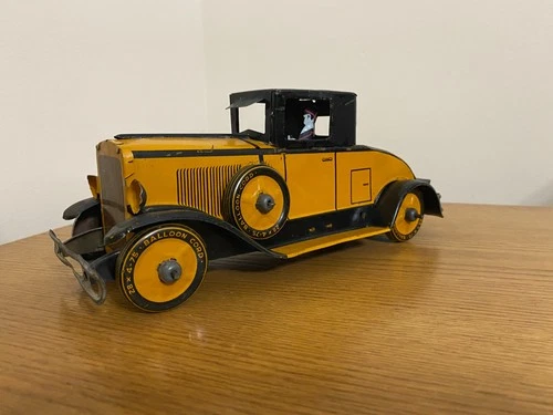 Marx Cadillac Tin Wind-up LARGE Vintage Louis Marx Car VA-58