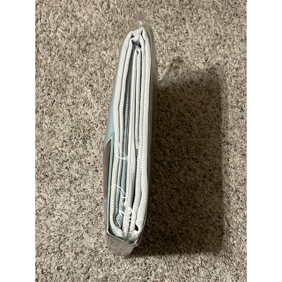 Cortina de ducha de tela Allen + Roth rayas multicolores 0364774 Highland Creek Foto 3 de 3